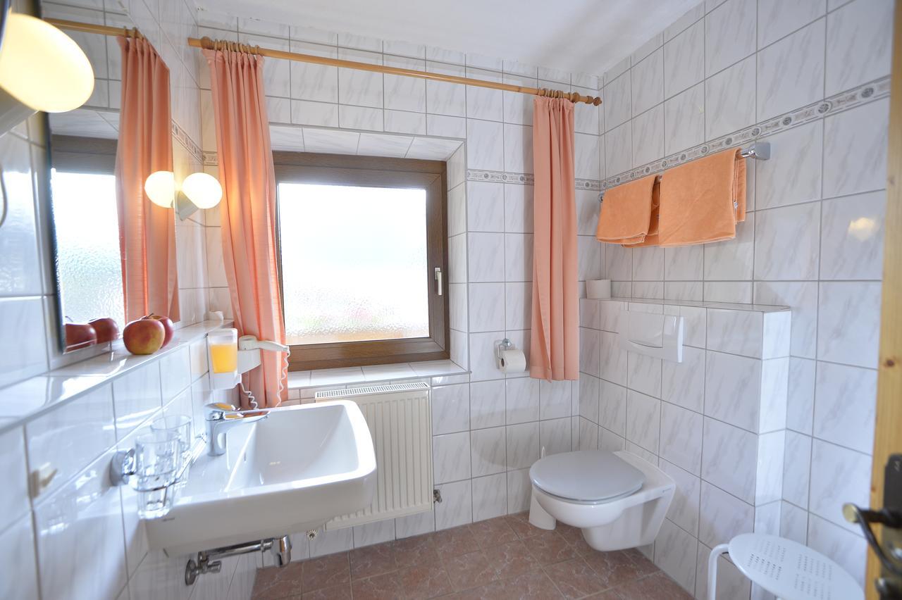 Pension Und Apartments Landhaus Marie Leutasch Kültér fotó