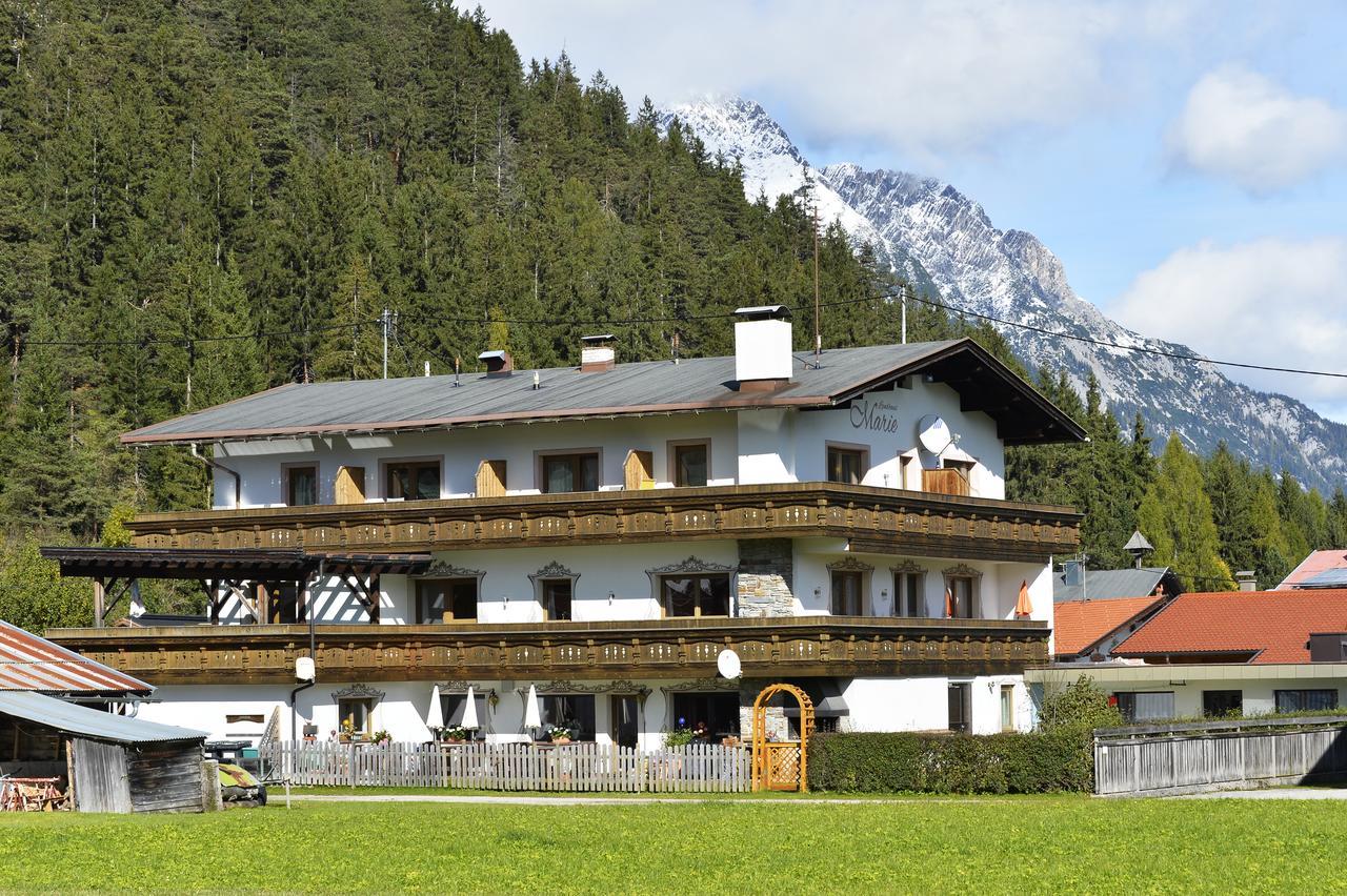 Pension Und Apartments Landhaus Marie Leutasch Kültér fotó