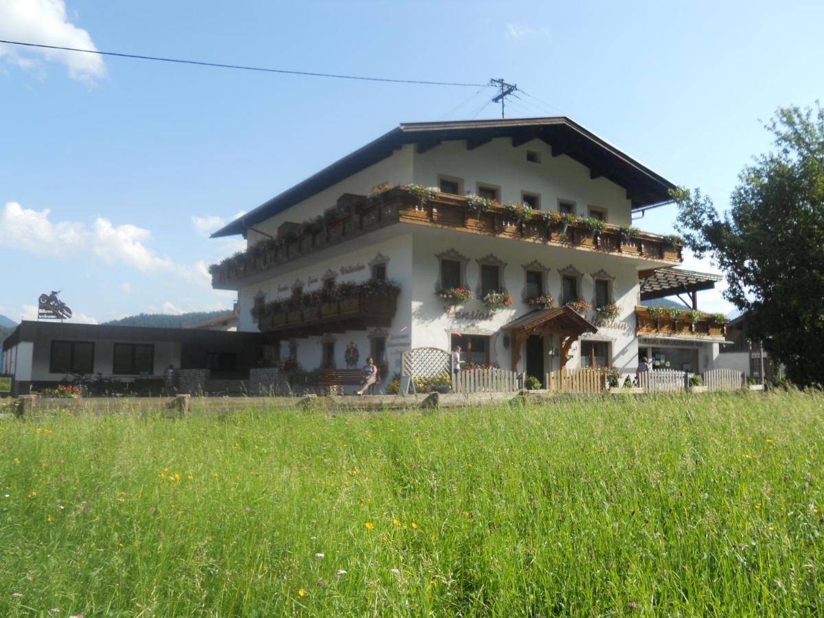 Pension Und Apartments Landhaus Marie Leutasch Kültér fotó